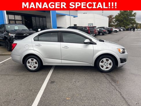 Used 2016 Chevrolet Sonic LS image 2