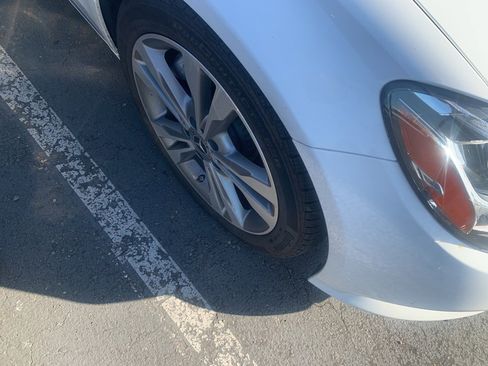 Used 2020 Mercedes-Benz C 300 Sedan image 5