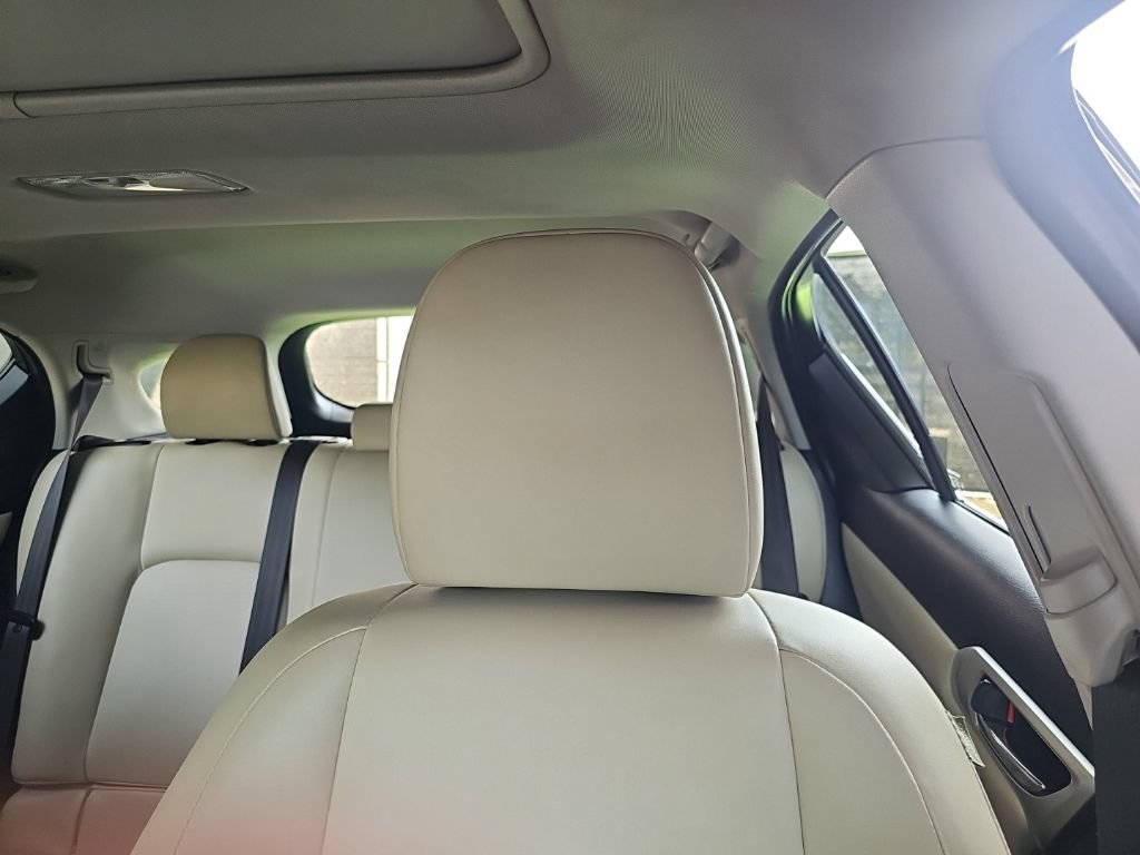 Used 2012 Lexus CT 200h Premium FWD image 12