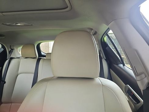 Used 2012 Lexus CT 200h Premium FWD image 12