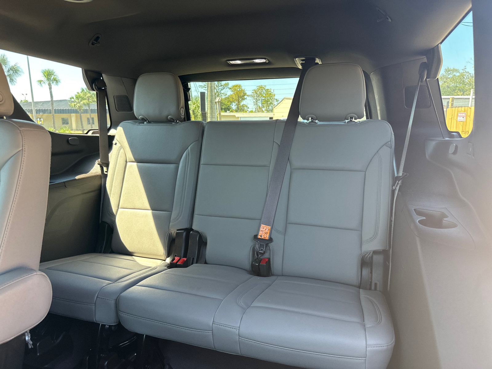 Used 2023 Chevrolet Tahoe LT w/ Luxury Package AWD/4WD image 16