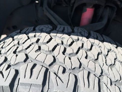 Used 2017 GMC Sierra 2500 SLT image 25