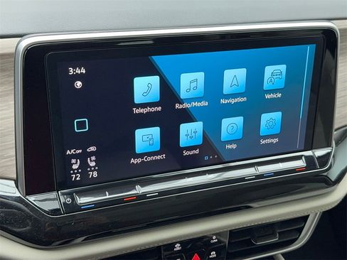 Used 2025 Volkswagen Atlas SEL image 25