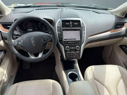 Used 2019 Lincoln MKC Select w/ Select Plus Package FWD image 15