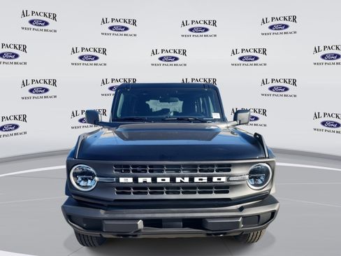 New 2025 Ford Bronco 4-Door image 8