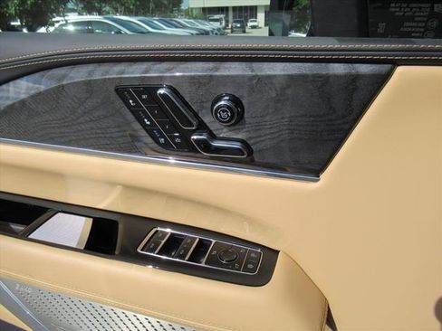 Certified 2025 Cadillac Escalade IQ Luxury 2 AWD/4WD image 23