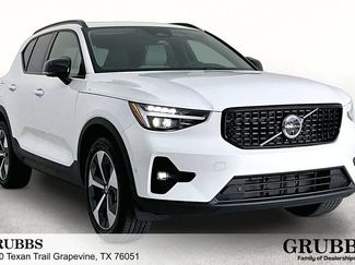 New 2026 Volvo XC40 B5 Plus w/ Protection Package Premier AWD/4WD video 1