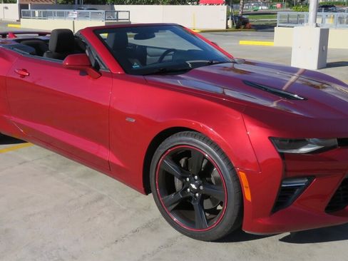Used 2017 Chevrolet Camaro SS RWD image 8