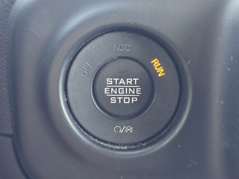 Used 2020 Jeep Wrangler Unlimited Sport AWD/4WD image 22