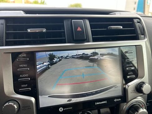 Used 2022 Toyota 4Runner SR5 Premium w/ Moonroof Package AWD/4WD image 17