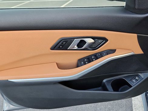 Used 2025 BMW 330i xDrive Sedan w/ Convenience Package image 12