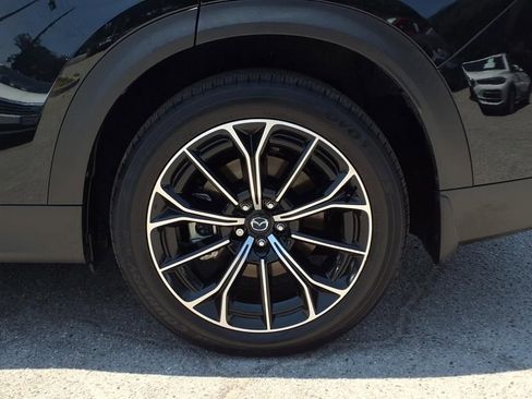 Certified 2025 MAZDA CX-70 Plug-In Hybrid w/ Premium Pkg image 5