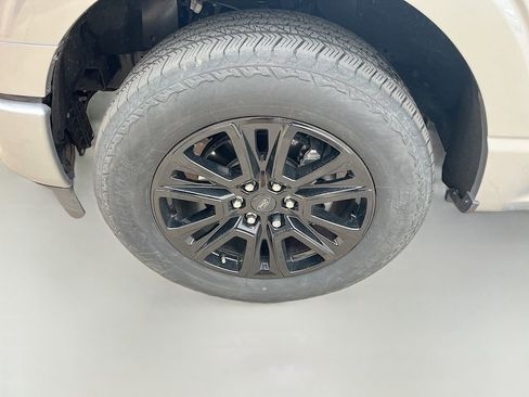 Used 2024 Ford F150 Platinum w/ Equipment Group 702A High AWD/4WD image 32