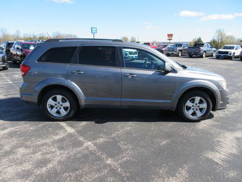 Used 2012 Dodge Journey SXT w/ Popular Equipment Group image 6