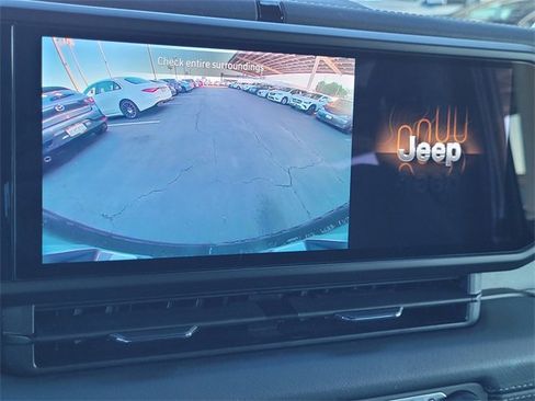 Certified 2024 Jeep Wrangler Sahara image 10