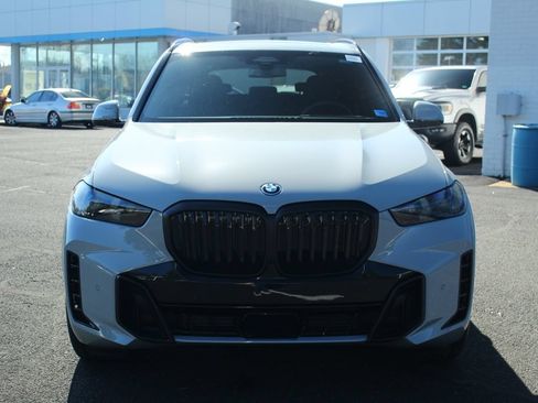 New 2026 BMW X5 xDrive50e w/ M Sport Package AWD/4WD image 2