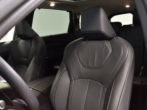 Certified 2025 INFINITI QX60 Sensory w/ Vision Package image 12