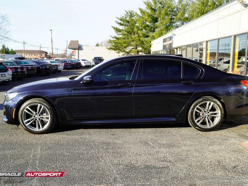 Used 2018 BMW 740i image 4