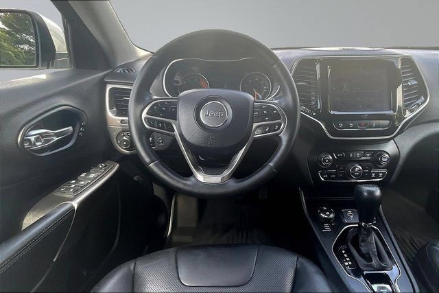 Used 2019 Jeep Cherokee Limited w/ Technology Group AWD/4WD image 8