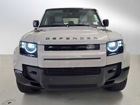 New 2026 Land Rover Defender 110 X-Dynamic SE AWD/4WD image 8