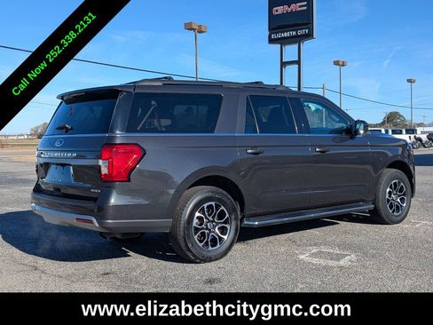 Used 2023 Ford Expedition Max XLT image 4