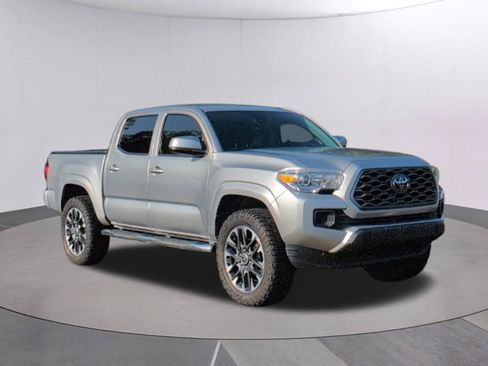 Used 2022 Toyota Tacoma SR AWD/4WD image 10