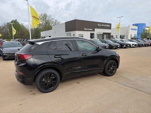 Used 2024 Buick Encore GX Sport Touring AWD/4WD image 11