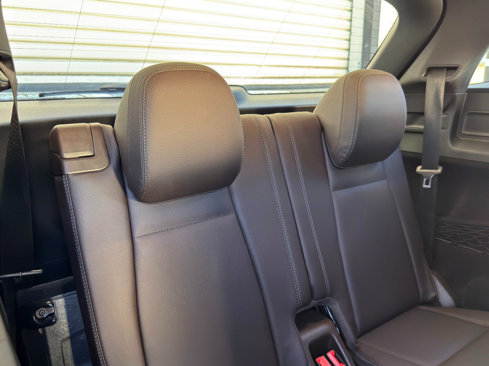 Used 2022 Mercedes-Benz GLE 450 4MATIC w/ AMG Line Exterior image 49