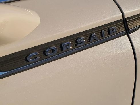 Certified 2024 Lincoln Corsair AWD w/ Equipment Group 101A image 6