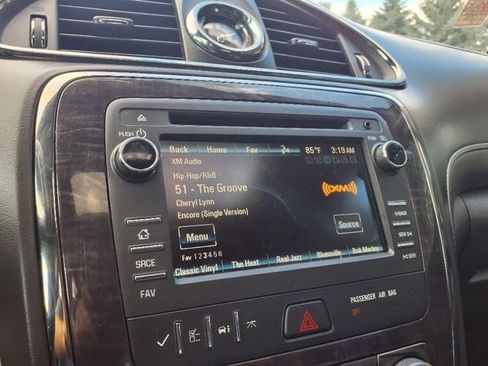 Used 2017 Buick Enclave Leather image 18