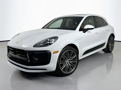 Certified 2025 Porsche Macan Turbo AWD/4WD image 1