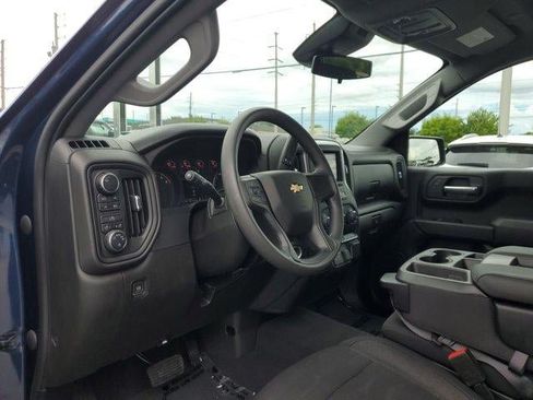 Used 2022 Chevrolet Silverado 1500 Custom w/ LPO, Dark Essentials Package AWD/4WD image 17
