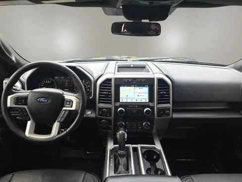 Used 2018 Ford F150 Lariat w/ Equipment Group 502A Luxury AWD/4WD image 7