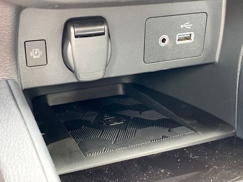 New 2025 Nissan Versa SV w/ Trunk Package image 18