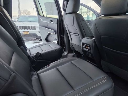 Used 2024 GMC Acadia Elevation image 20