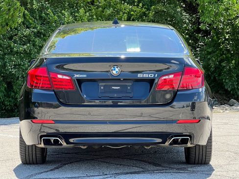 Used 2013 BMW 550i xDrive Sedan AWD/4WD image 12