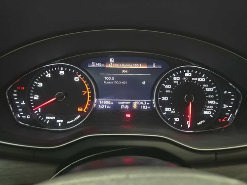 Used 2023 Audi Q5 2.0T Premium w/ Convenience Package AWD/4WD image 12