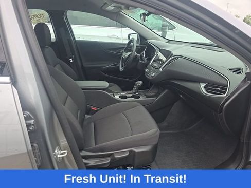 Used 2025 Chevrolet Malibu RS FWD image 10