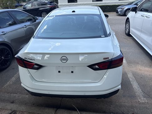 Used 2026 Nissan Altima 2.5 SR FWD image 8