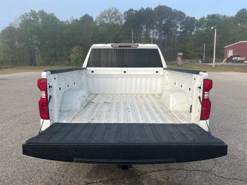 Used 2023 Chevrolet Silverado 1500 LT image 11