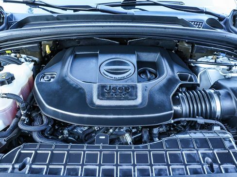 Used 2022 Jeep Grand Cherokee Overland image 34