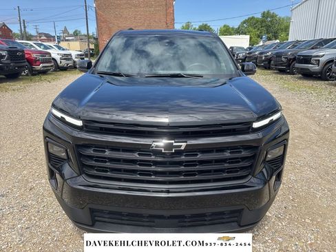 Used 2024 Chevrolet Traverse LT w/ Midnight/Sport Edition FWD image 8