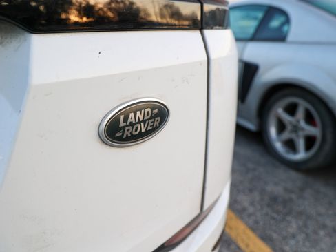 Used 2020 Land Rover Range Rover Evoque S image 10