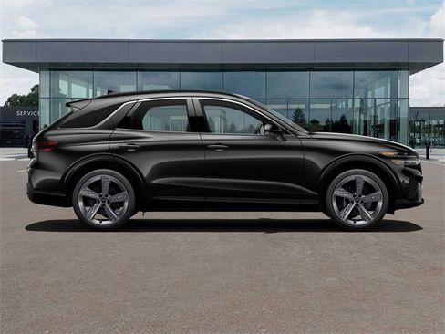 Used 2025 Genesis GV70 3.5T Sport w/ Sport Advanced Package image 4