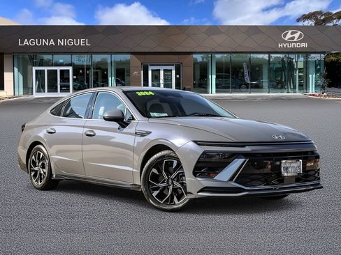 Used 2024 Hyundai Sonata SEL FWD image 1