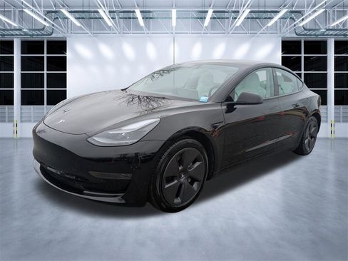 Used 2021 Tesla Model 3 Standard Range Plus image 7