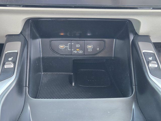 Certified 2025 Kia Sorento EX FWD image 19