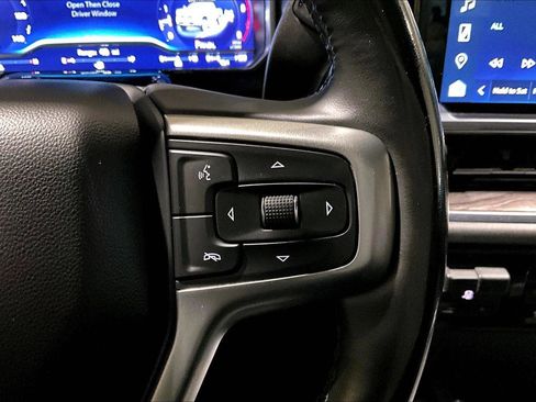 Used 2024 Chevrolet Silverado 2500 LTZ w/ LTZ Convenience Package image 21