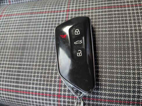 Used 2022 Volkswagen GTI S image 35