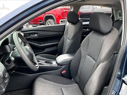 Used 2024 Honda Accord EX image 21